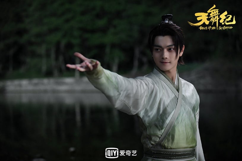 許凱古裝角色4:許凱 飾演《天舞紀》李玄