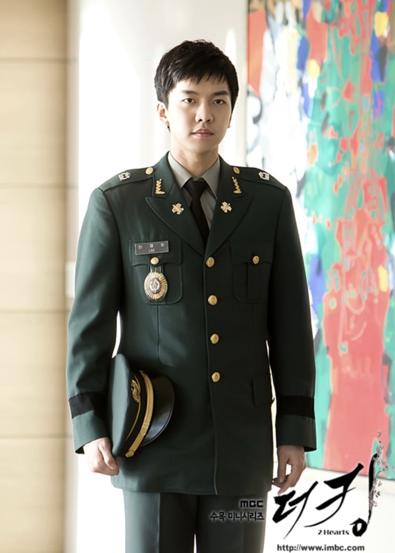 《軍檢察官多伯曼》安普賢帥度爆表!7位韓劇「軍服男神」,玄彬、宋仲基是永遠的經典