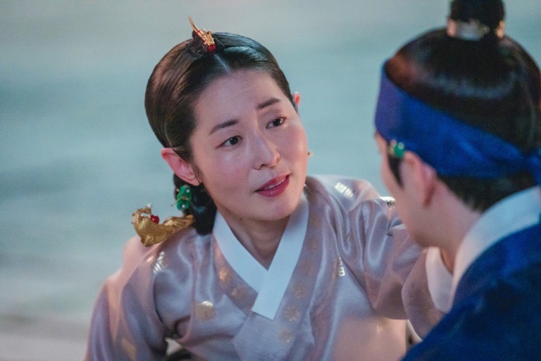 《三十九》配角介紹:姜未今 飾演美昭姐姐「車美賢」