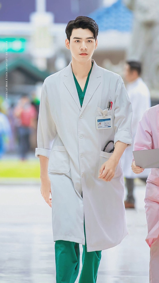 「演醫生適配度最高」陸劇男星TOP 5:龔俊 飾演《從結婚開始戀愛》凌睿