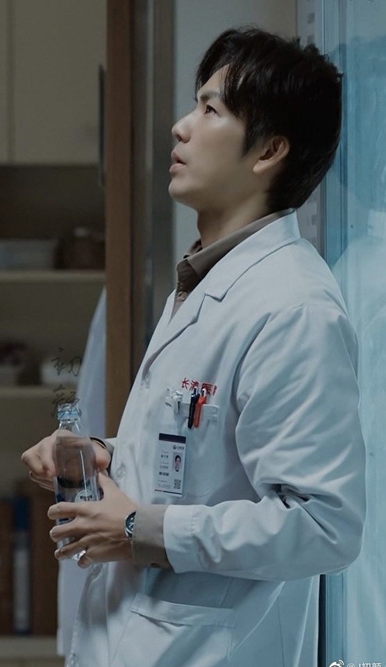 「演醫生適配度最高」陸劇男星TOP 4:宋威龍 飾演《以家人之名》凌霄