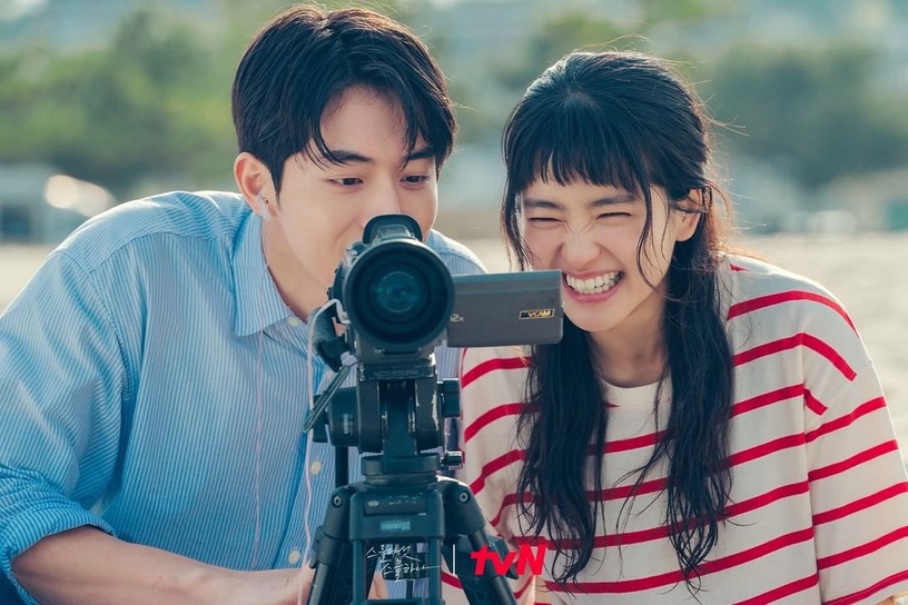 近期熱播韓劇話題度TOP10:《瘋狂愛上你》3.13%