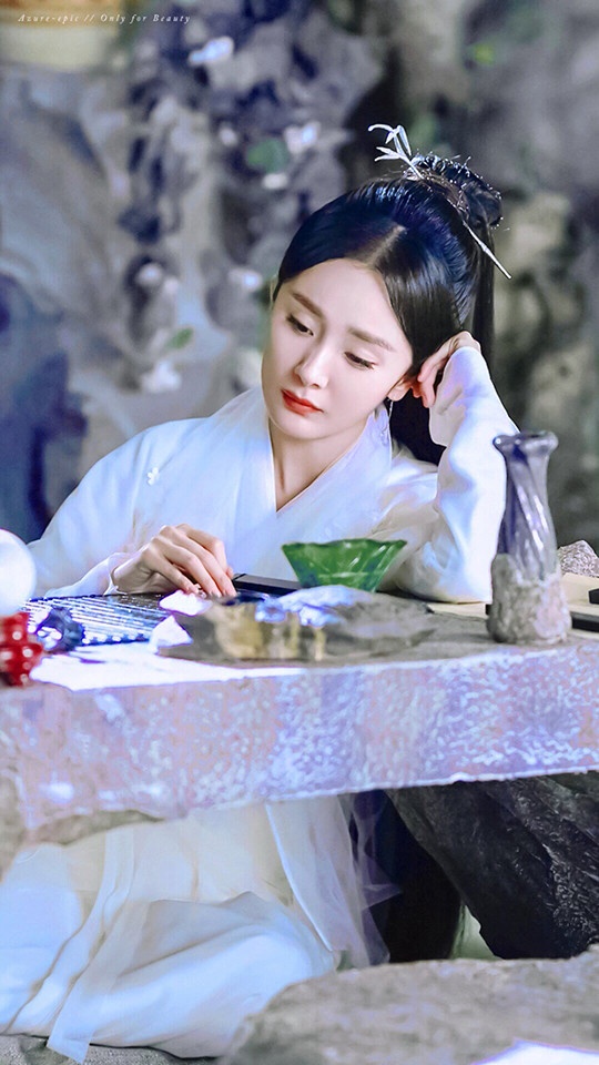 古裝劇女星演「九尾狐」3:楊冪 飾演《三生三世十里桃花》白淺