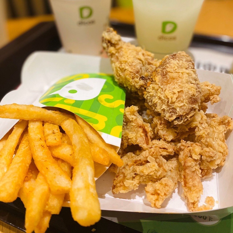 5家連鎖炸雞店推薦,昌平炸雞鮮嫩肉質必吃、拿坡里酥脆奶香超涮嘴!