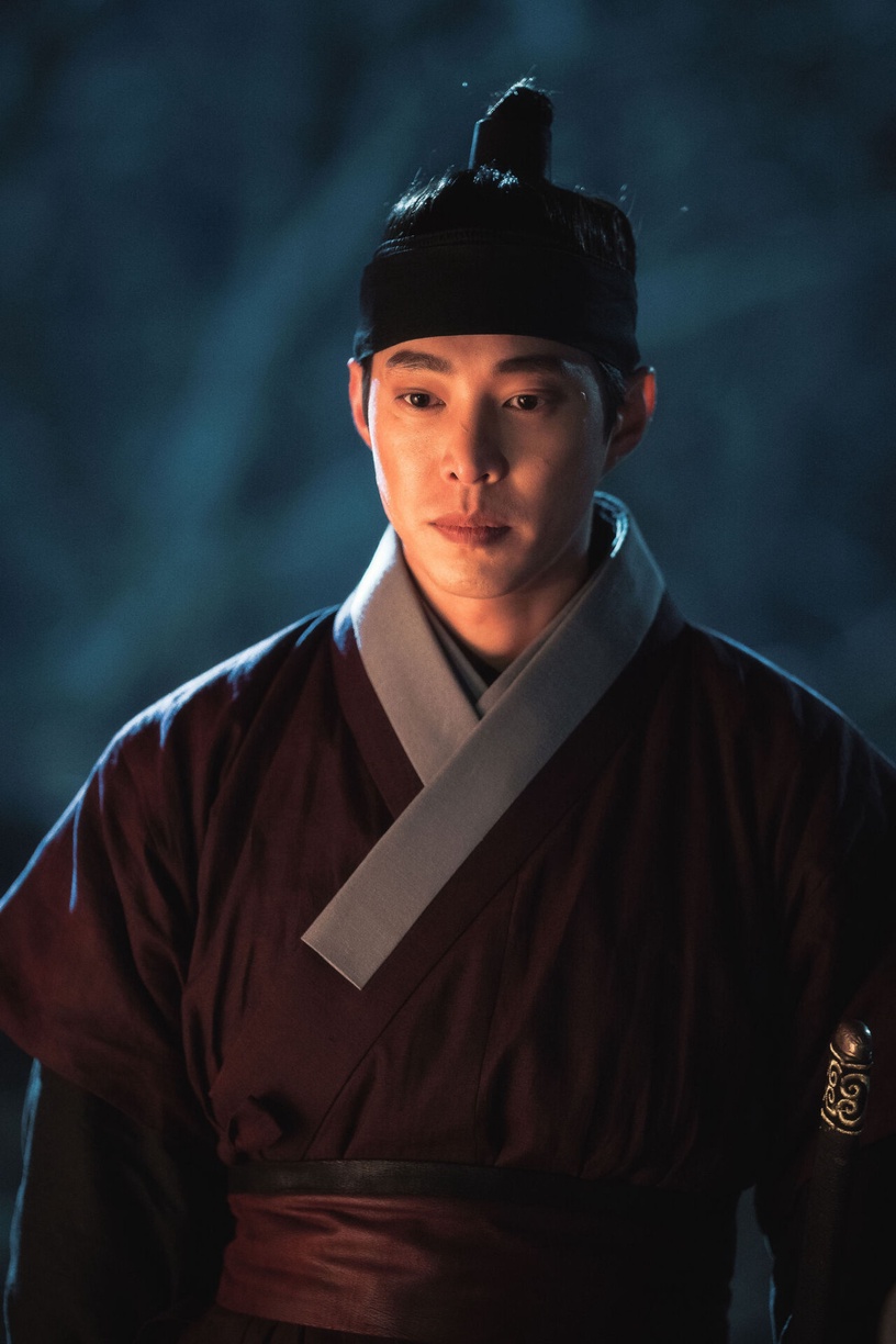 《社內相親》配角臥虎藏龍!季次長《魷魚遊戲》活超久,呂部長是高音鐵肺,他選過議員
