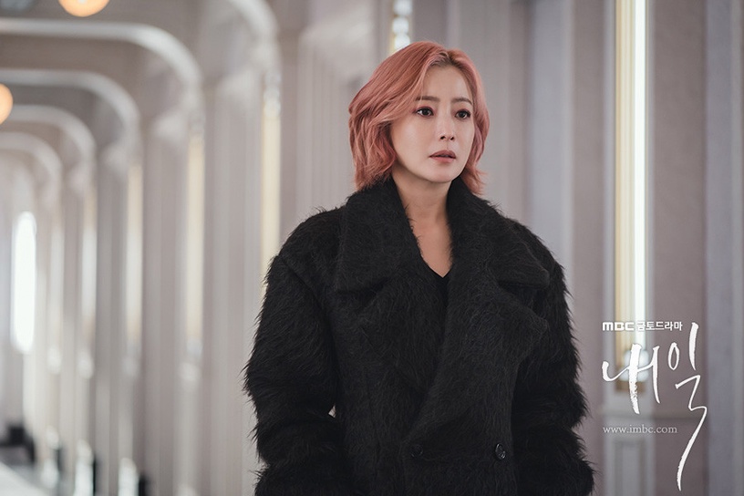 Netflix《還有明天》首播收視達10%!路雲&金喜善聯手挽救輕生者,陰間使者顏值太高