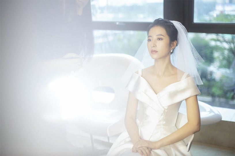 女星「陸劇婚紗造型」4:周雨彤《從結婚開始戀愛》