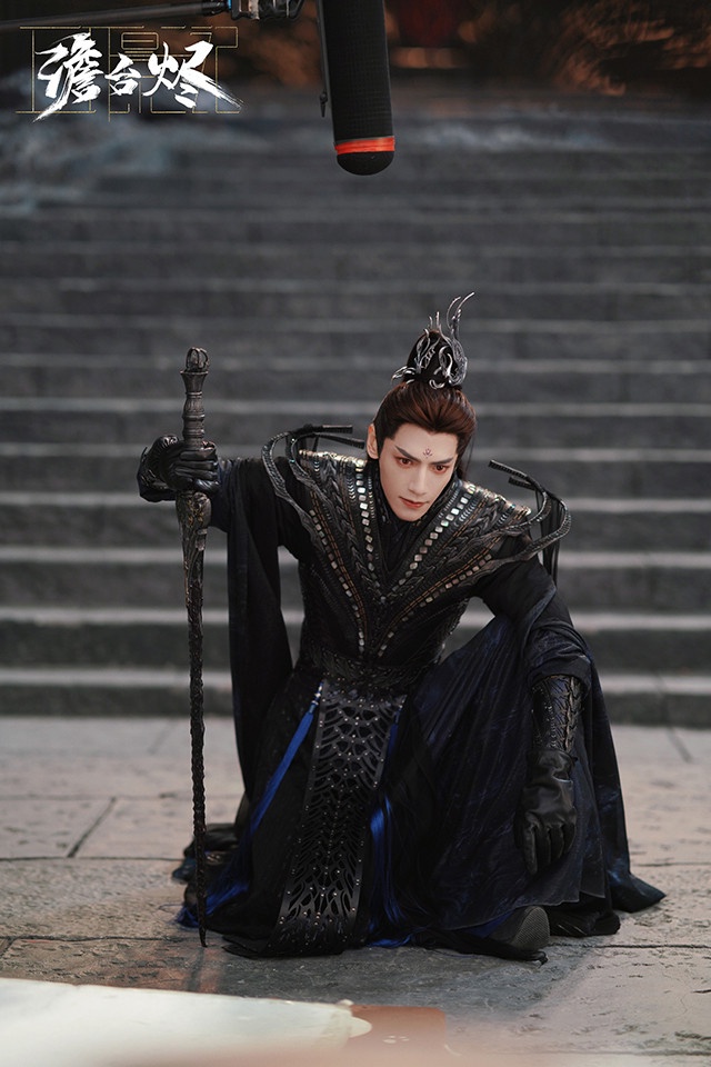 2022古裝仙俠劇男主造型6:羅雲熙 飾演《長月燼明》澹台燼/滄九旻/冥夜