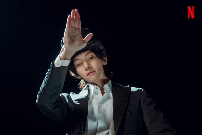 池昌旭化身「最帥魔術師」!Netflix奇幻音樂劇《魔幻之音》預告出爐,5大看點一次整理