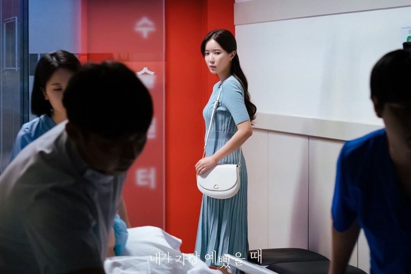 辦公室惱人行為TOP 10:偷看電腦LINE訊息、敲鍵盤超大聲,「這件事」最讓人受不了!