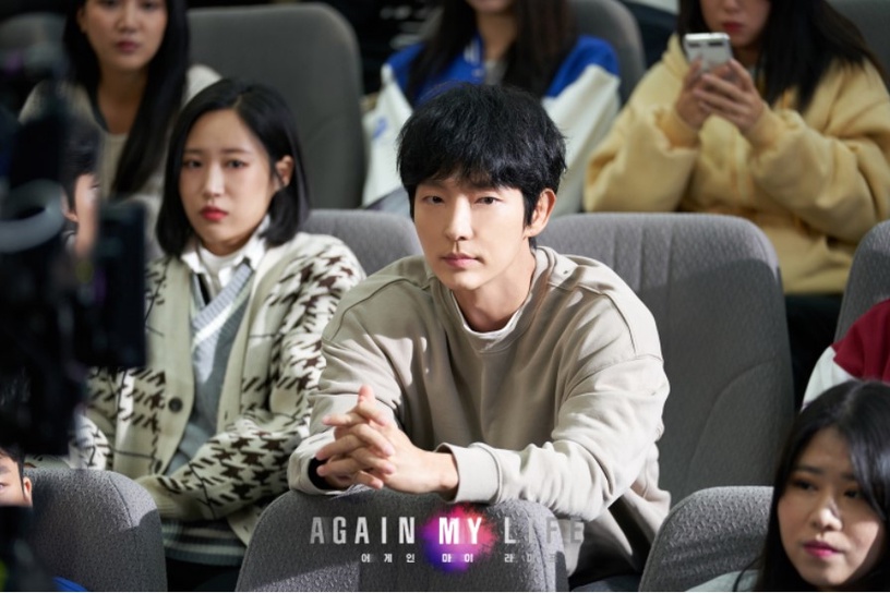 李準基《Again My Life》幕後故事!差點拒演?死後變喪屍?被爸媽這舉動狂戳笑點!