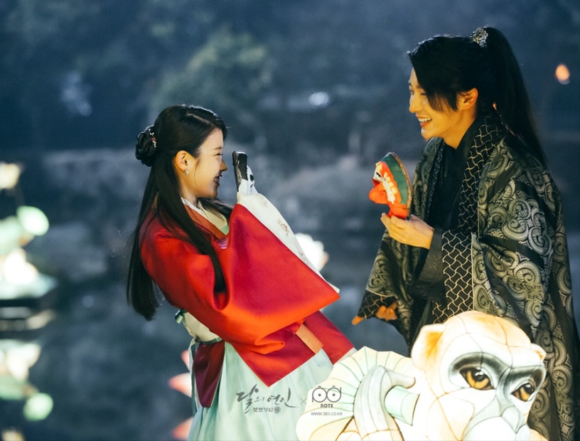 李準基和女星的CP感!《Again My Life》和三女主都有火花,李準基搭IU、文彩元超難忘