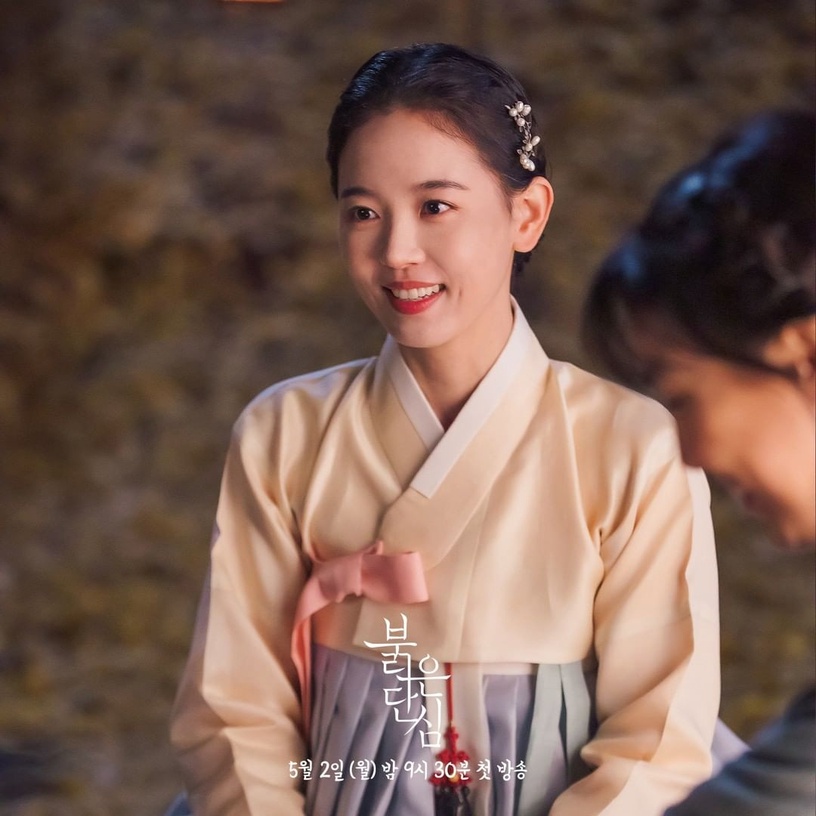 李準、姜漢娜《紅丹心》預告出爐!政治對決結合亂世虐戀,上演「血色宮廷羅曼史」