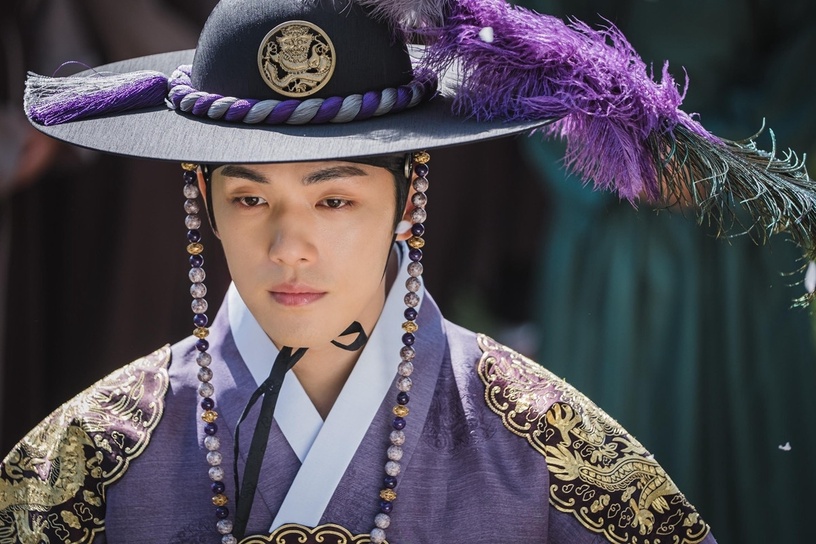 《流星》揭密「娛樂圈潛規則」!陪酒陪睡、演技爛透卻號稱「名演技」,全智賢也吃過虧