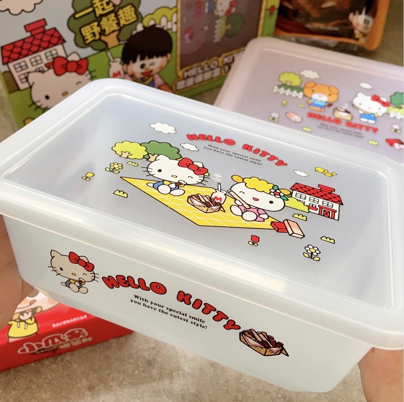 Hello Kitty粉絲快收!小瓜呆XKitty微波保鮮盒期間限定開賣,粉紅、粉藍二色都想收!
