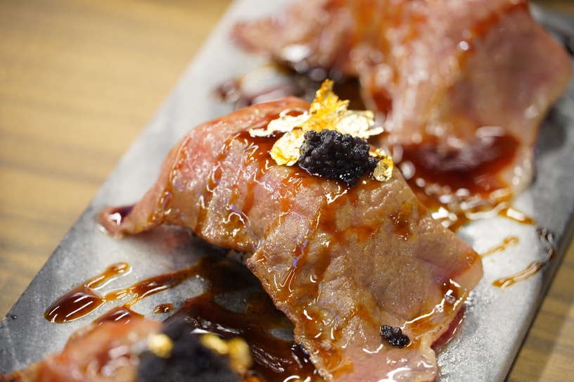 馬辣集團「吃到飽優惠」:夯下去新潮和牛燒肉