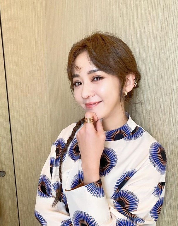 8位「看不出懷孕」女星!朴信惠藏肚高手、崔智友依舊神顏,她挺孕肚做這事超狂