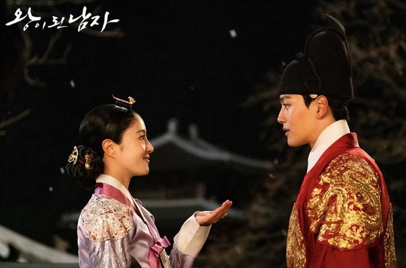 女導演執導的韓劇!《紅丹心》畫面太驚豔、《衣袖》團隊都是女性,「她」作品從不出錯