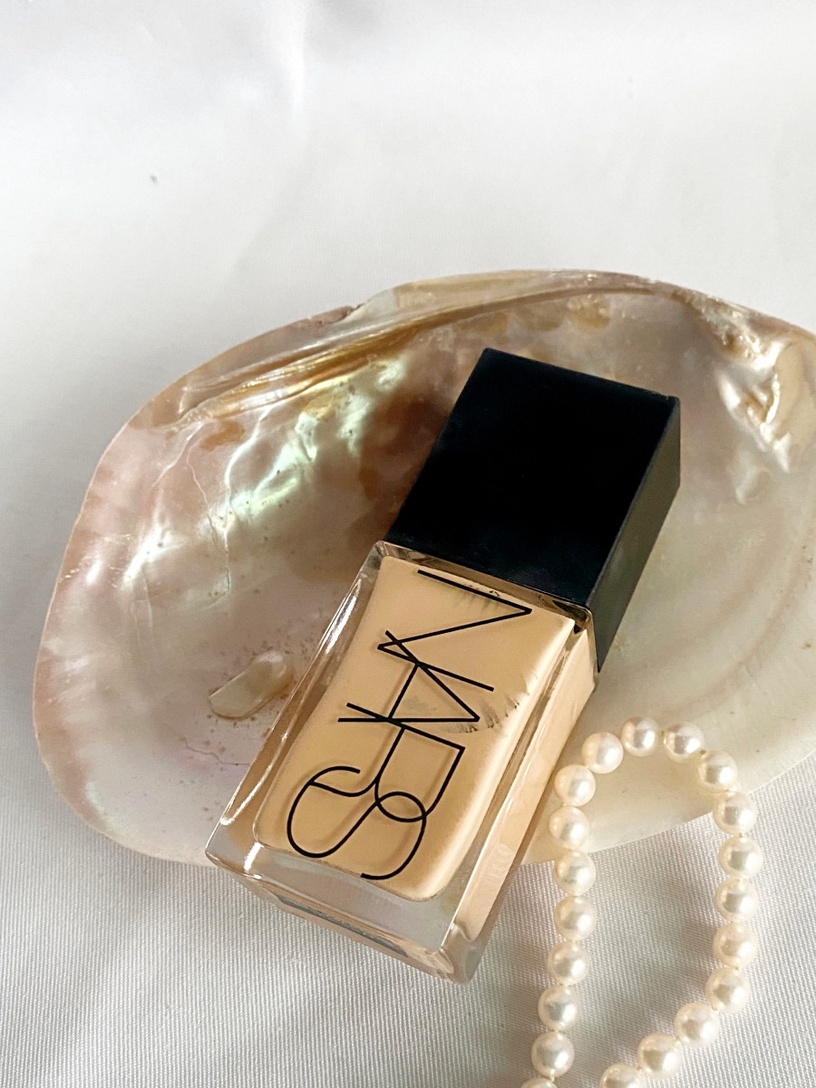 【BEAUTY編輯實測】NARS 全新裸光肌萃粉底精華,30ml/NT1,900