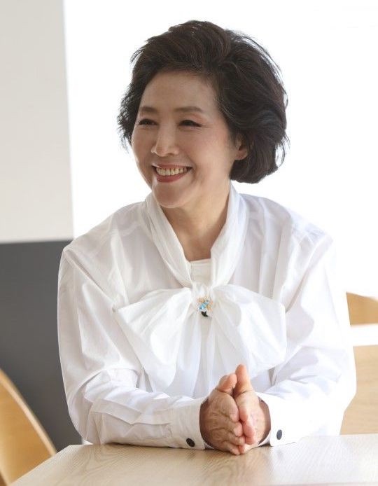 《藍調》演員介紹!「恩喜」是超強綠葉、「浩息」演過《機醫》,「美蘭」是韓國天后!