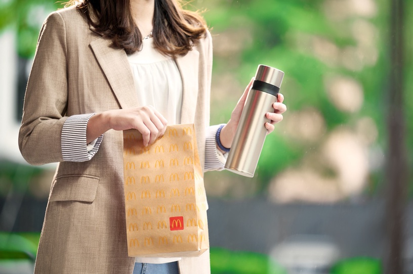 麥當勞優惠!麥當勞「自備杯優惠」,自備飲料杯現折5元,還有買一送一優惠別錯過