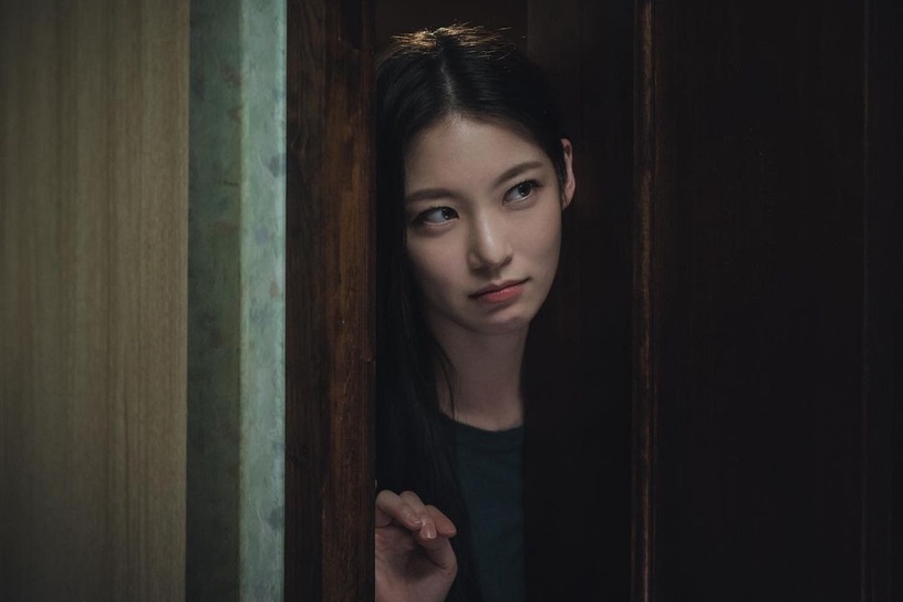 日票選「20代人氣韓國女演員」TOP10!金世正第八、IU第三,「她」只演一部劇贏韓韶禧