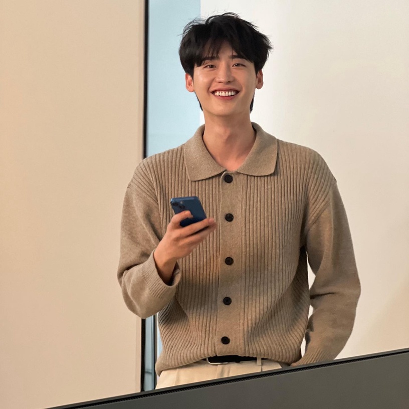 關於《黑話律師》李鍾碩的10件事:差點成為偶像歌手、與申惠善是同學,理想型竟是她!