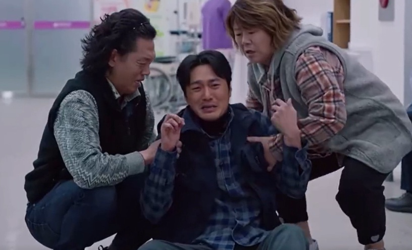 Netflix《我們的藍調時光》「劇情細節」秘密!劇名是為了致敬「平凡人們」,李炳憲演技藏在細節裡