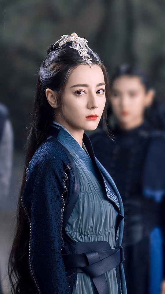 網評2022上半年「最迷人古裝女神」TOP 2:迪麗熱巴 飾演《與君初相識・恰似故人歸》紀雲禾