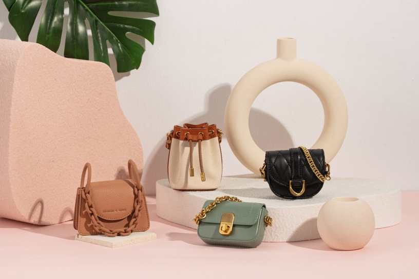 2022精品迷你包新品推薦!CELINE、CHANEL新款可愛爆棚,小CK迷你包禮盒CP值最高必搶