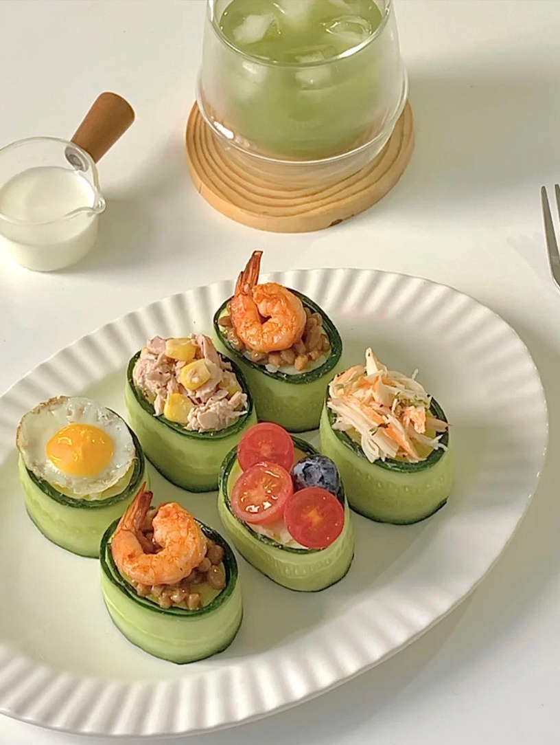 懶人「開胃減脂食譜」推薦!黃瓜壽司捲、酸辣蝦蒟蒻絲、高麗菜蝦仁蛋堡,夏日減肥必備