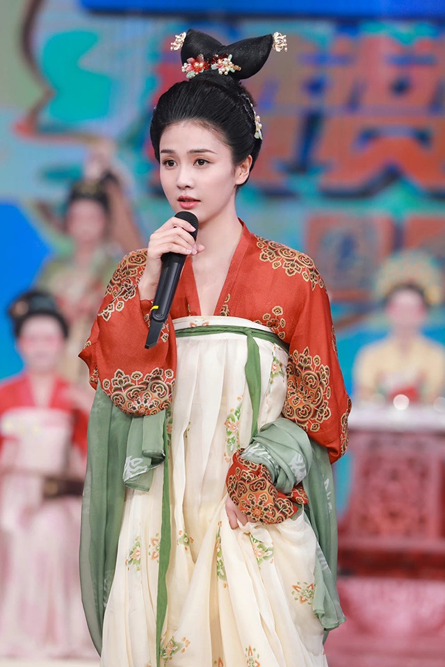 古裝劇女星「唐風造型」3:白鹿