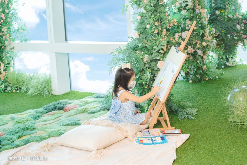 ▼雲端上的異想城市繪畫比賽,讓小孩和父母一起現場彩繪。