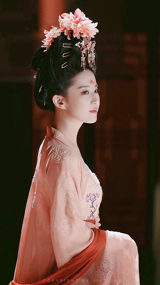 黃薇指導造型的「古裝女主」1:《夢華錄》劉亦菲