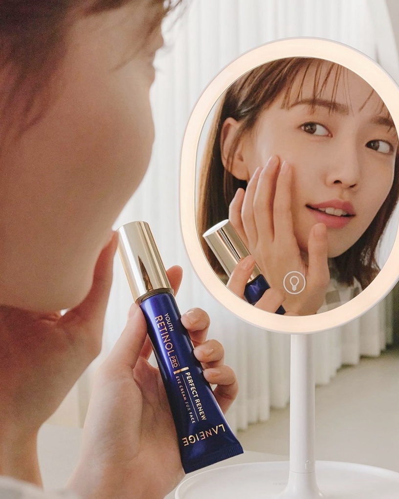 【編輯實測】2022眼部精華評比!雅詩蘭黛消水腫,NARS、YSL有感撫紋,這款輕盈零油膩