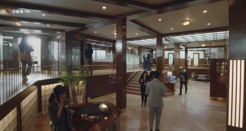 Netflix《非常律師禹英禑》好評如潮!劇情暖心、耗資200億韓元打造,創電視台最高收視