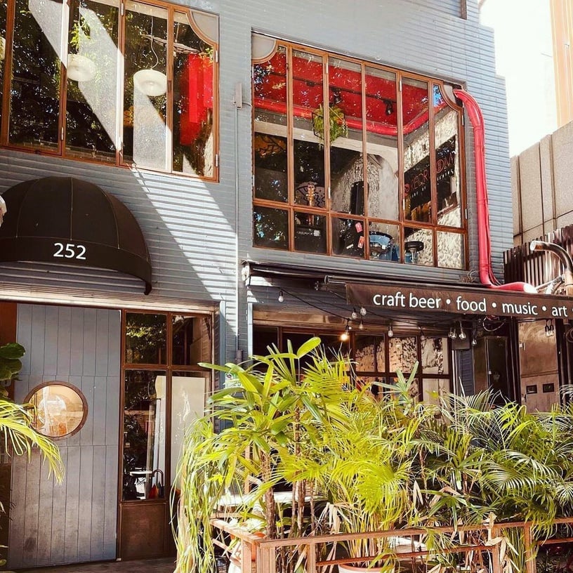 台北蔬食異料餐廳推薦7:Red Room Rendezvous 紅房餐酒館