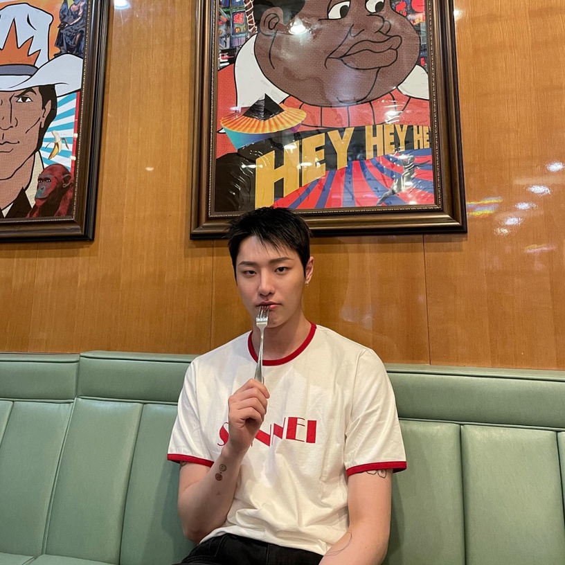韓國愛豆界的「語言天才」:LISA泰中日英不是最厲害,「這位」竟精通十種語言!