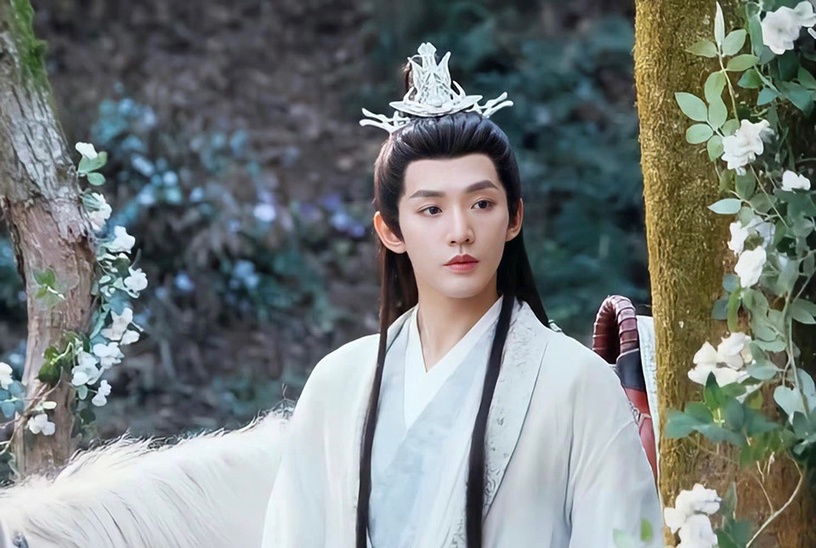 「帥哥美女超多」待播古裝劇3:《長月燼明》