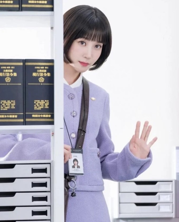 韓劇「隱藏學霸」!《非常律師禹英禑》朴恩斌主修心理,柳真名校法文系畢業,李英愛是德文學霸