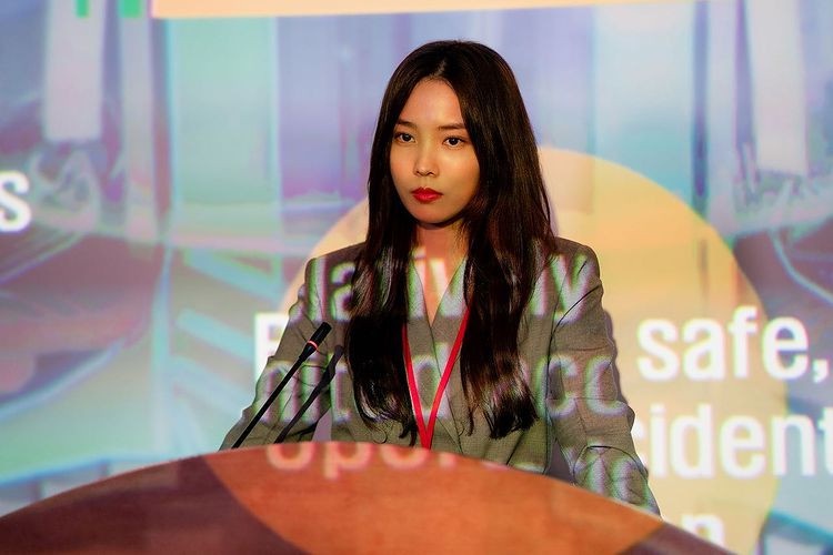 韓劇「隱藏學霸」!《非常律師禹英禑》朴恩斌主修心理,柳真名校法文系畢業,李英愛是德文學霸