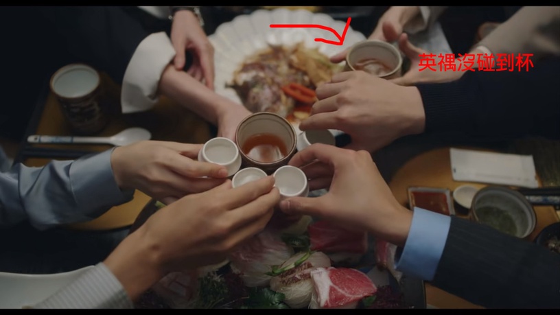 《非常律師禹英禑》隱藏「劇情細節」!濬浩送英禑的禮物是投影儀?這細節證明英禑也在意濬浩!