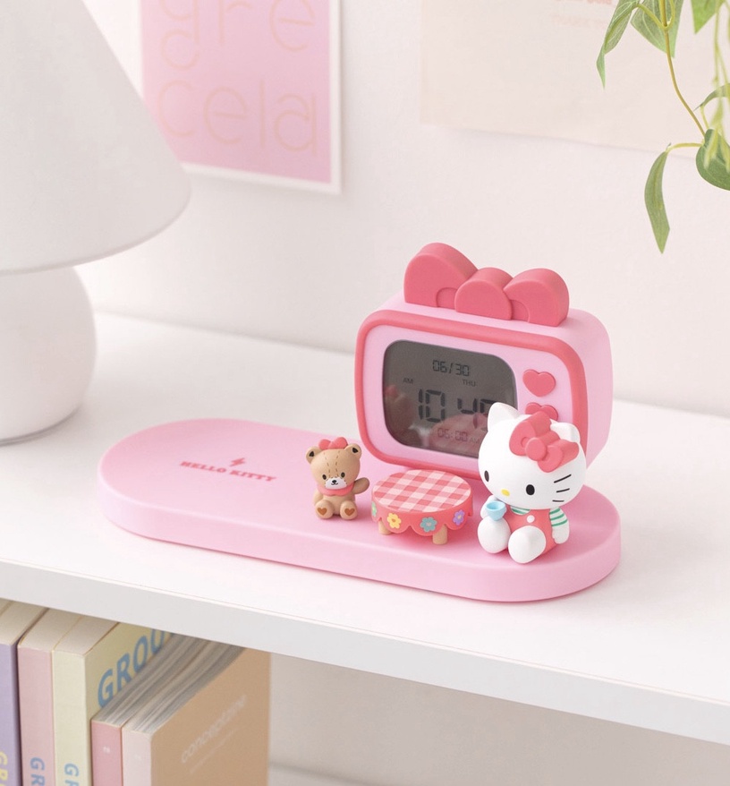 少女心噴發!Hello Kitty無線充電座粉嫩登場,結合鬧鐘功能,實用又療癒!