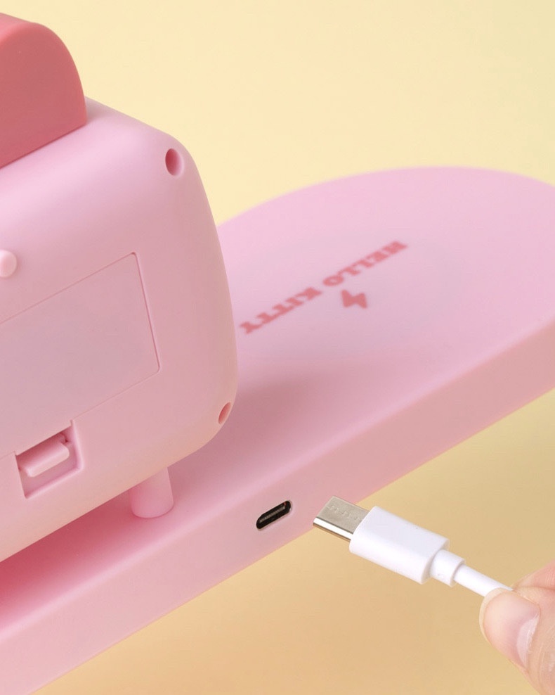 少女心噴發!Hello Kitty無線充電座粉嫩登場,結合鬧鐘功能,實用又療癒!