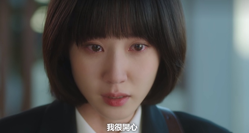 Netflix《非常律師禹英禑》朴恩斌「演技細節」解析!母女相認「微表情變化」太絕,她連當背景都在飆戲