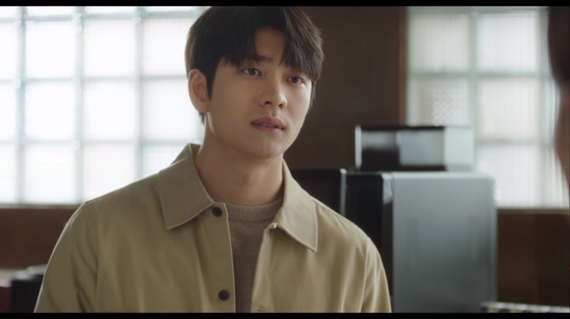 Netflix《非常律師禹英禑》秀妍6個「超暖細節」!為英禑鳴不平、遇危險,她「這反應」真能看出人品!