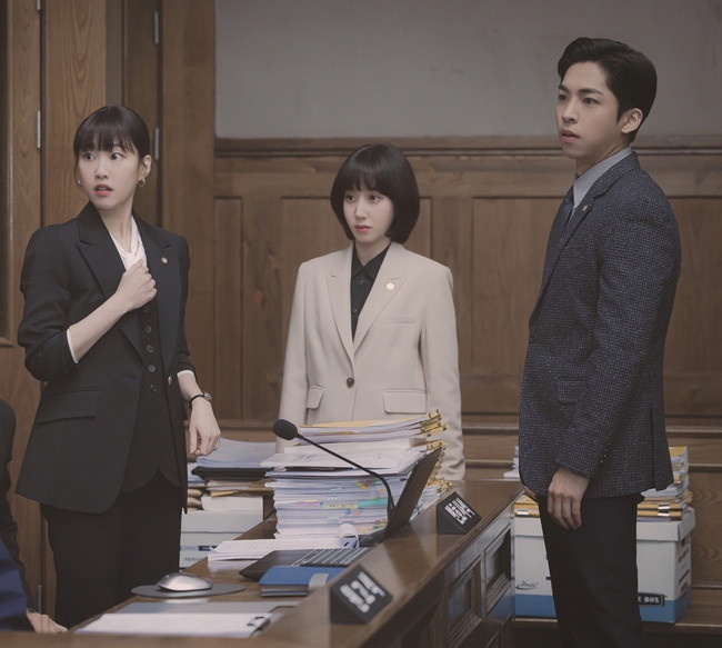 「專業律師」評價《禹英禑》!劇情寫實但也有Bug,現實中「頂級律所」不會這樣帶新人