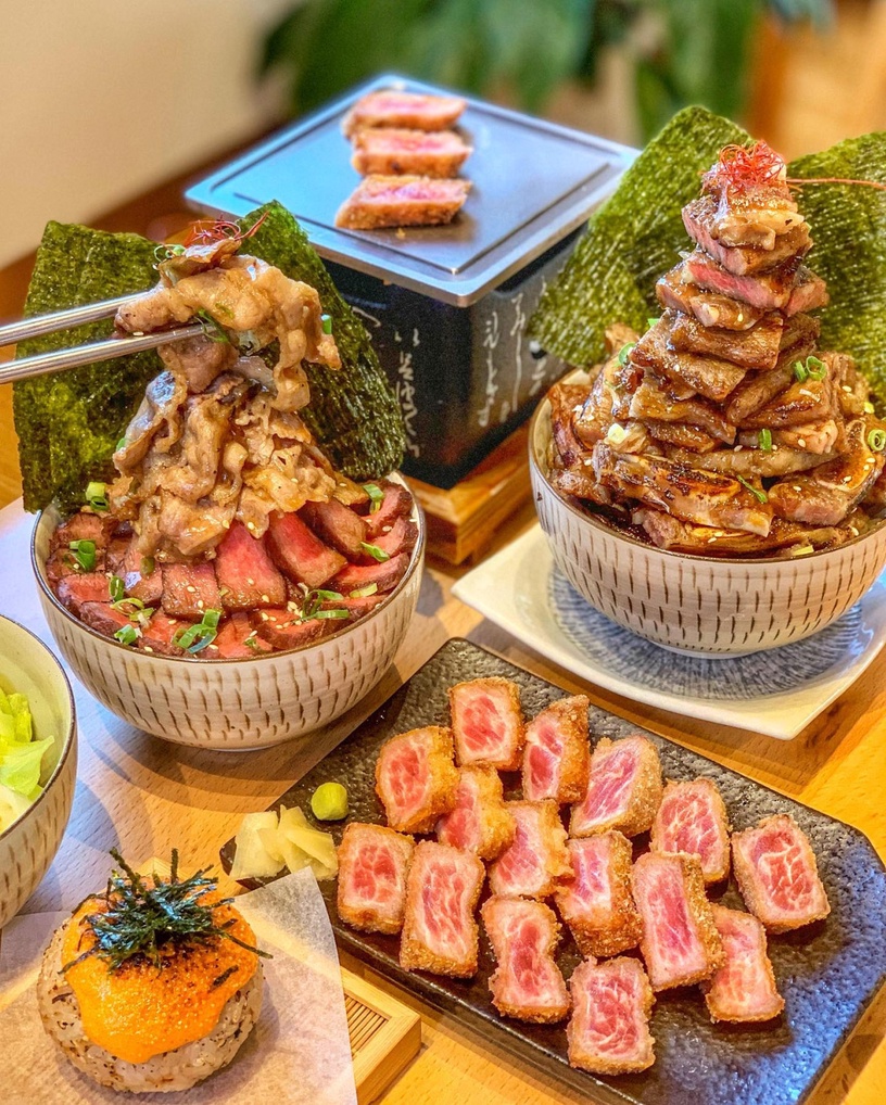 老饕最愛!特搜全台6間「炸牛排名店」,粉嫩色澤 x 鮮嫩多汁,還能放石板炙烤DIY!