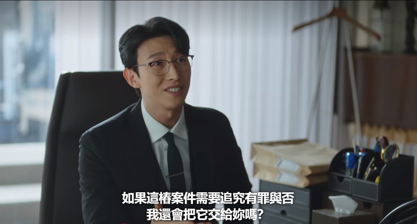 《非常律師禹英禑》6個「寫實」劇情細節!刑事&民事法庭有差異,「汪洋」原型律所真有鯨魚掛畫