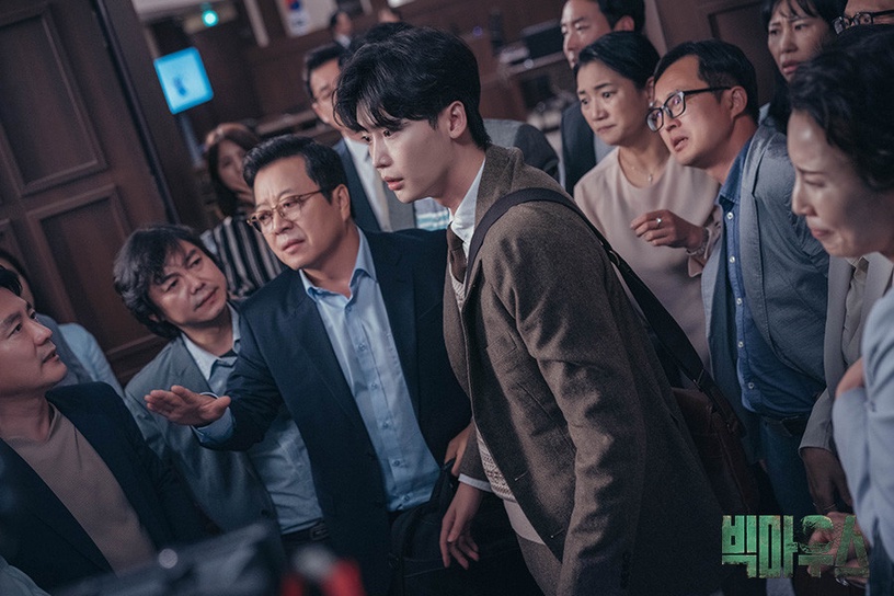 8月熱播韓劇評價!李鍾碩《黑話律師》好評不斷,池晟《獵鑽緝兇》分飾雙胞胎演技太神